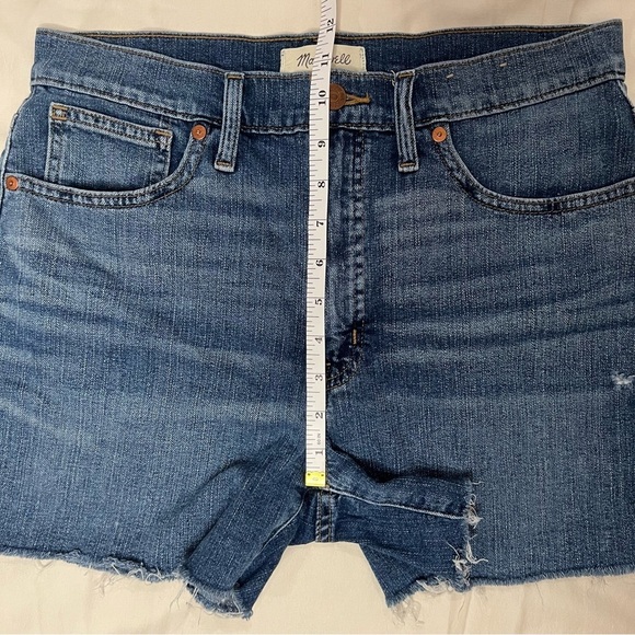 Madewell High rise Denim Frayed Hem Shorts Size 28 - Picture 9 of 10